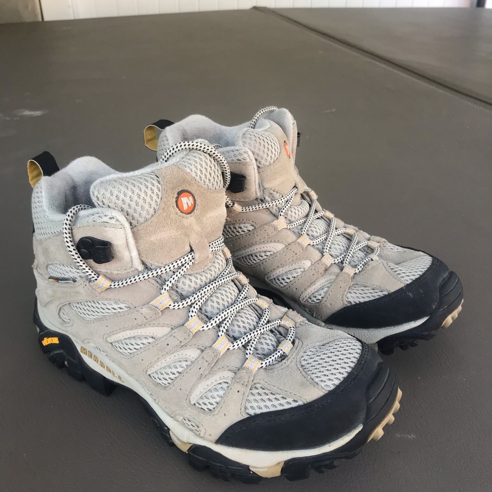 Merrell MOAB Ventilator Mid Hiking boots